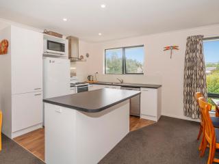 Manuka Lodge - Tairua Holiday Home - 4