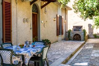 Amazing Tuscany Window - 4