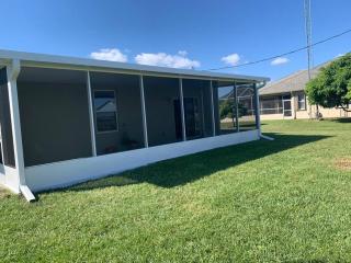 3 bedroom house near the beach - 1