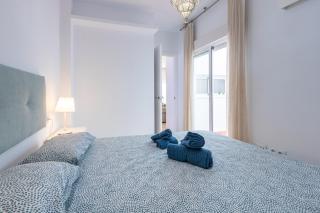 Charming 2 Bedroom Apartment Triana Bridge By OCityzen - Sevilla - 3