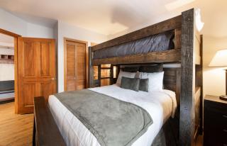 Wonderful Zephyr Mountain Lodge condo with forest views - close to gondola condo - 5