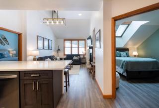 Zephyr Mountain Lodge Premium-Rated 1705 - 6