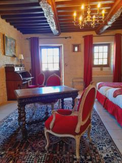 Junior Suite Triple PMR Résidentielle avec cuisine au Manoir de Mathan à Crépon 5mn d'Arromanches et 10 mn de Bayeux - 7