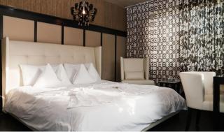 Catalina Hotel & Beach Club - 3