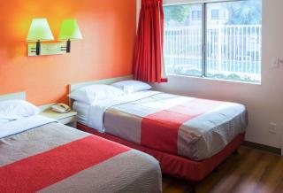 Motel 6-Porterville, CA - Porterville - 5