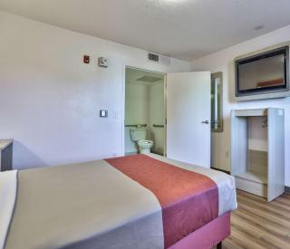 Motel 6-Flagstaff, AZ - Butler - Flagstaff - 1
