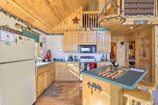 Hurley Lakefront Hideaway with Fire Pit and Dock! - Hurley - 4