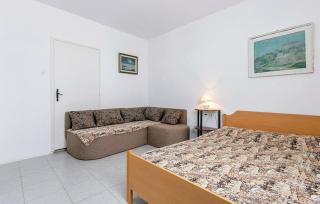 Apartment Pjescana Uvala 14564b - 2