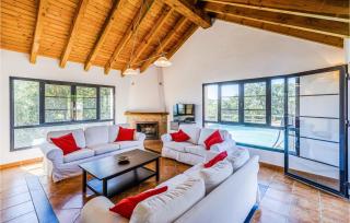 Stunning Home In El Gastor - El Gastor - 9