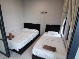 Jesselton Quay Citypads - Kota Kinabalu - 7