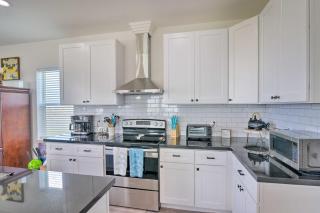 Bright and Breezy Galveston Retreat with Deck! - 1