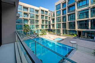 Modern flat with KING SIZE bed and HIGH SPEED Wifi - 2