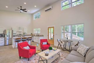 Pet-Friendly Asheville Retreat with Hot Tub - Asheville - 6