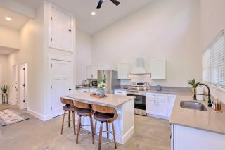 Pet-Friendly Asheville Retreat with Hot Tub - Asheville - 5