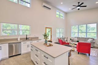 Pet-Friendly Asheville Retreat with Hot Tub - Asheville - 2