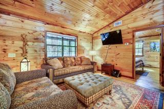 Private Broken Bow Cabin with Hot Tub and Gazebo! - 8