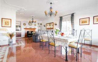 Stunning Home In Aguilar De La Frontera - Aguilar - 5