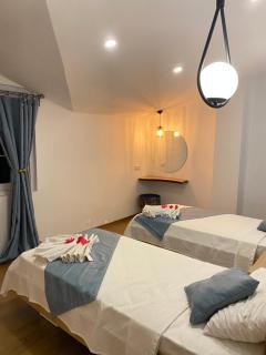 Mirena Apart - 5