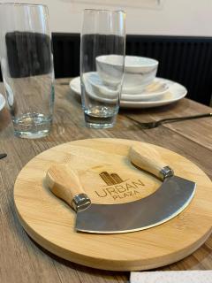 Perfect 1 Bed Apartment - Central with Parking, WiFi, TV, Desk - 7