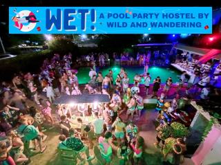 WET! a Pool Party Hostel by Wild & Wandering - Haad Rin - 6