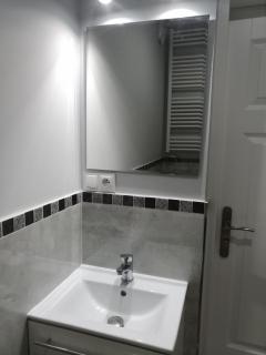 Studio Jutrzenka z łazienką by Apartamenty na dni Wrocław - Wrocław - 1