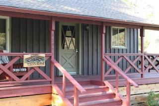 Rustic Chapparal Cabin at Bass Lake Heights - Oakhurst - 6