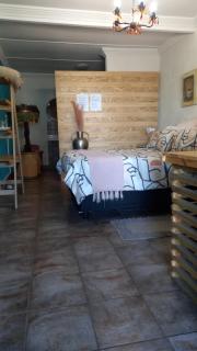 Karoozin Village - Oudtshoorn - 8