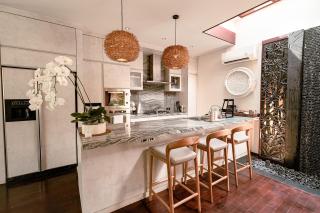 Sunset Palms Beach Villa - Jimbaran - 2