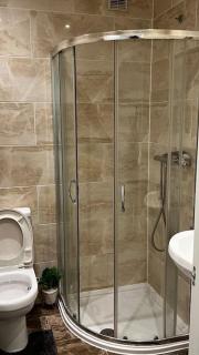 Cheerful 3 bedroom Townhouse with free parking. - Billericay - 2