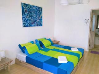 Ten RooMs - 1