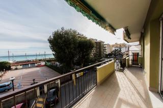 Ligure Residence Appartamenti per Vacanze - Pietra Ligure - 1