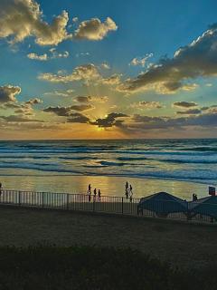 דירת סטודיו על הים בצפון תל אביב - 3