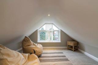 Cosy Home with Snug and Three Bedrooms Message us for Long Stay Prices - Nottingham - 0