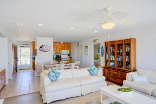 Shoreline Manor - Surf City - 5