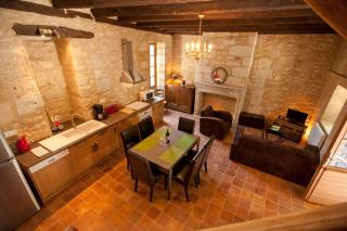Au coeur de Beynac, superbe maison du 14ème siècle avec jardin panoramique - 3