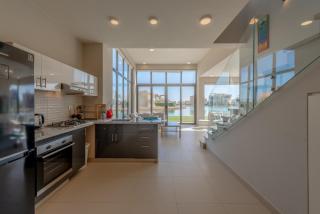 Light-Filled 4-Bedroom Villa in Tawila, El Gouna. Jacuzzi & Lagoon - 2