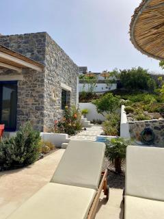 Stelani Villas & Suites - Kalamaki - 1