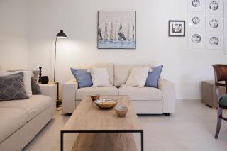 Walnut House - Peaceful Private Garden - 9