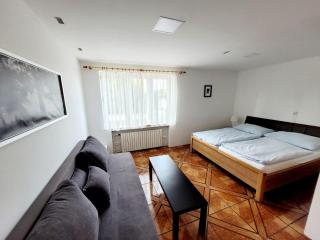 Wellness Aqua House - Prague - 8