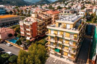 Ligure Residence Appartamenti per Vacanze - Pietra Ligure - 9