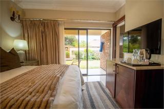 The Victoria Falls Deluxe Suites - Victoria Falls - 9