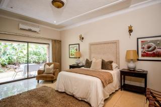 The Victoria Falls Deluxe Suites - Victoria Falls - 3