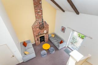 Pass the Keys 20 Hazelnut Grove Spacious Contemporary 2-Bed House in York - York - 6