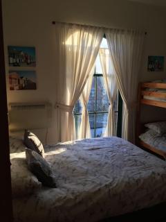 converted chapel filey floor to ceiling arch window - Filey - 9