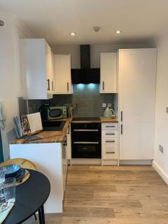 Alto - Lovely 2 Bedroom Serviced Apartment Bristol by Mint Stays - Bristol - 2