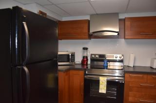 Cozy Suite with HOT TUB & Highspeed Internet - Grimsby - 5
