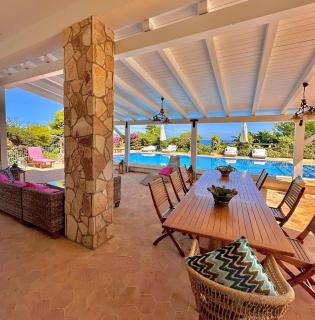 Stunning Seafront Villa in Scopello Pool & Jacuzzi - 4