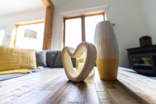 Rustic Chalet Le Cozy hot tub Lakeview - Ski - Tubing- Familizoo - spa - full of near by activities winter - 8