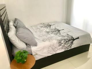 Cozy and Full Service Condo at the Heart of Bacolod - 4