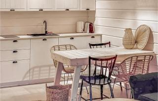 2 Bedroom Awesome Home In Mielno - 7